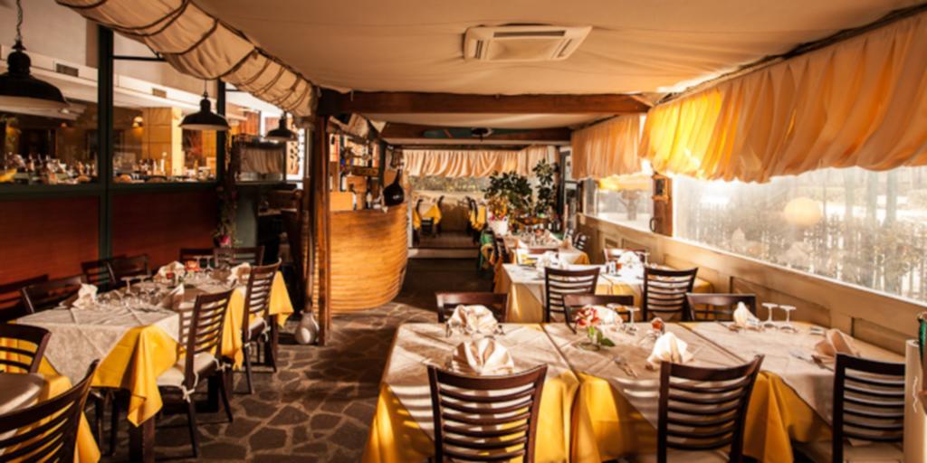 Hotel Il Cavaliere Nero ตีร์เรเนีย ภายนอก รูปภาพ