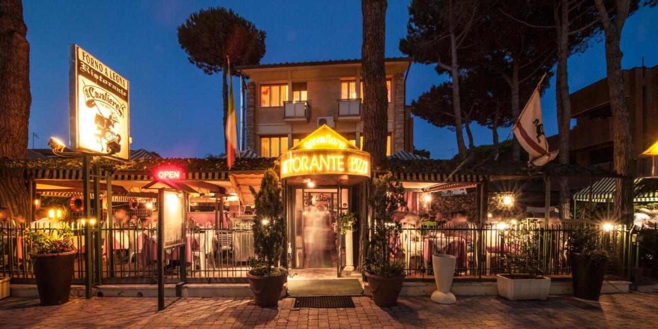 Hotel Il Cavaliere Nero ตีร์เรเนีย ภายนอก รูปภาพ