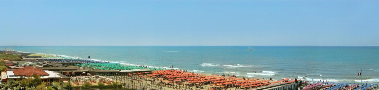Hotel Il Cavaliere Nero ตีร์เรเนีย ภายนอก รูปภาพ