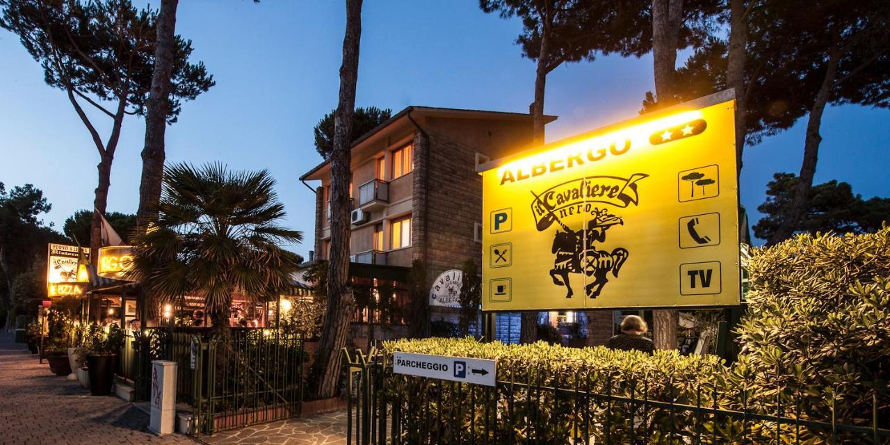 Hotel Il Cavaliere Nero ตีร์เรเนีย ภายนอก รูปภาพ