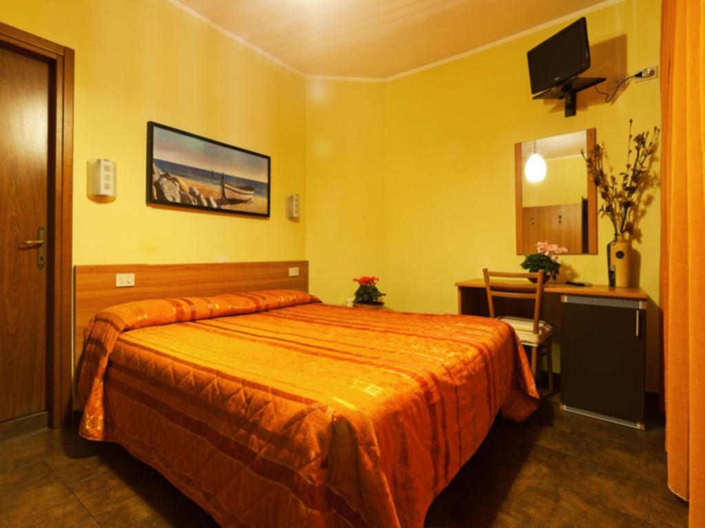 Hotel Il Cavaliere Nero ตีร์เรเนีย ห้อง รูปภาพ