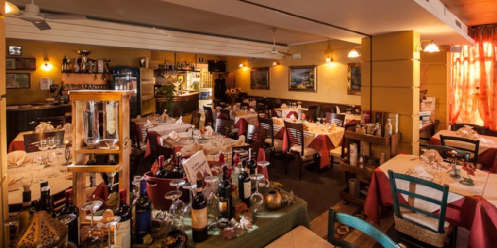 Hotel Il Cavaliere Nero ตีร์เรเนีย ภายนอก รูปภาพ
